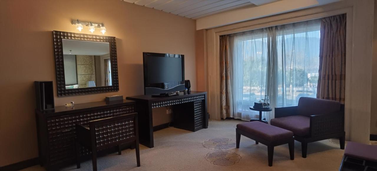 Weiselect Wanghu Hotel Kunming Dış mekan fotoğraf